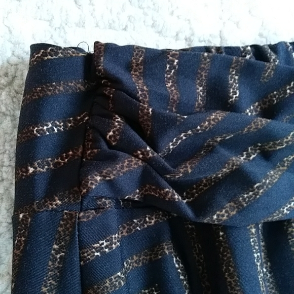 Robert Louis Striped Ruched A-Line Skirt PM Black Brown - Picture 9 of 9